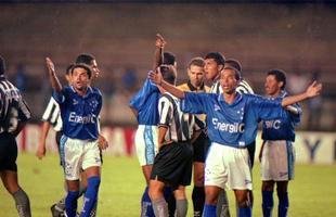 ltima derrota do Cruzeiro para o Botafogo no Mineiro foi em 1997 (foto), por 3 a 2. Desde ento, foram 11 jogos, com nove vitrias celestes e dois empates