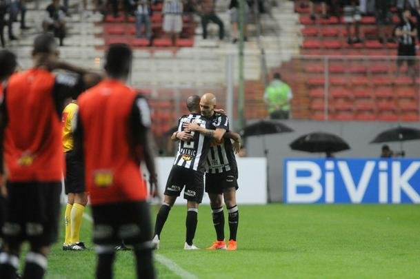Atltico e Santos travaram primeira batalha pelas oitavas de final da Copa do Brasil