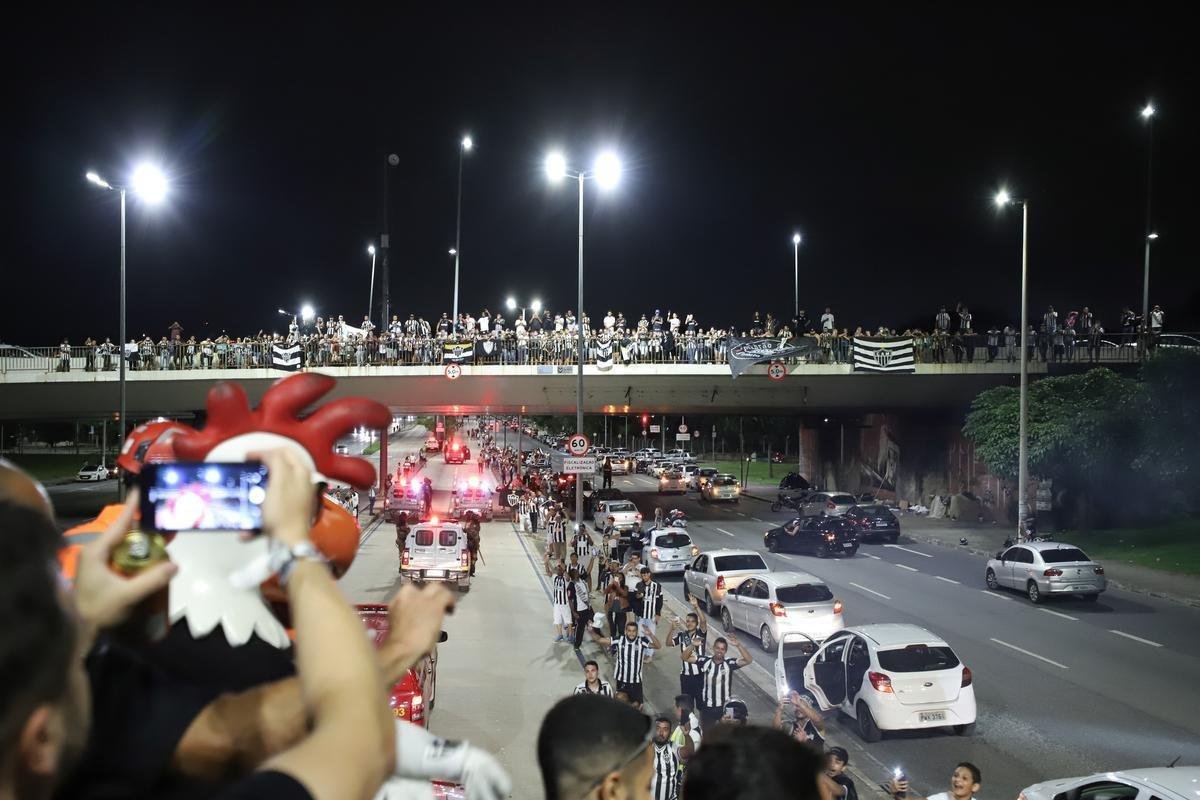 Bastidores da festa do Atltico em comemorao ao ttulo brasileiro