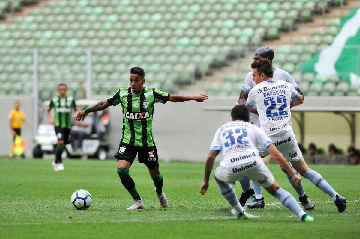 Fotos de América x Grêmio, neste sábado (20/10), no Independência, pela 30ª rodada do Campeonato Brasileiro