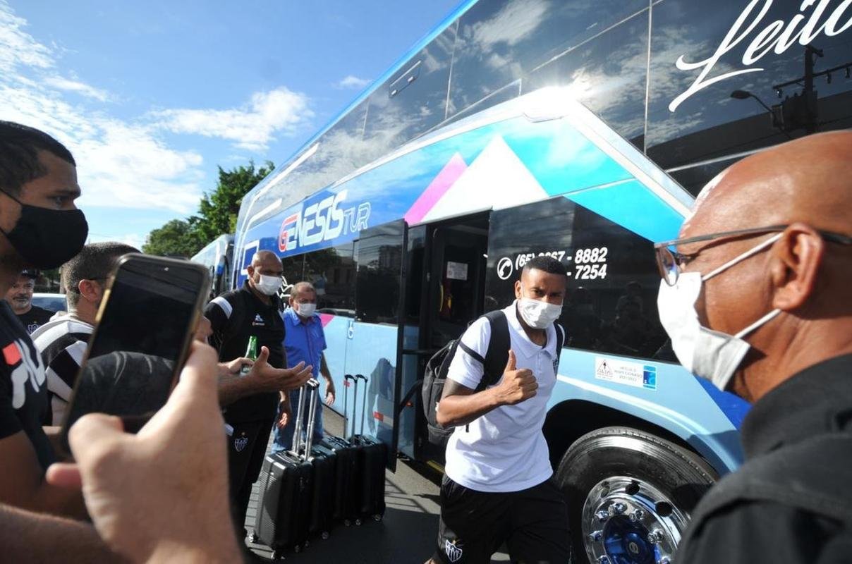 Delegao alvinegra chegou a Cuiab para final da Supercopa do Brasil entre Atltico e Flamengo