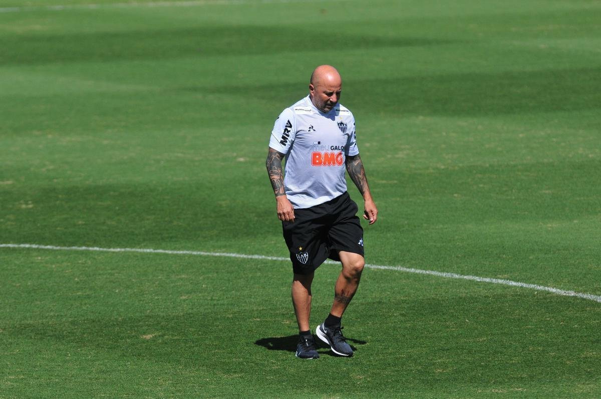 Sampaoli foi apresentado ao Atltico na tarde desta segunda-feira