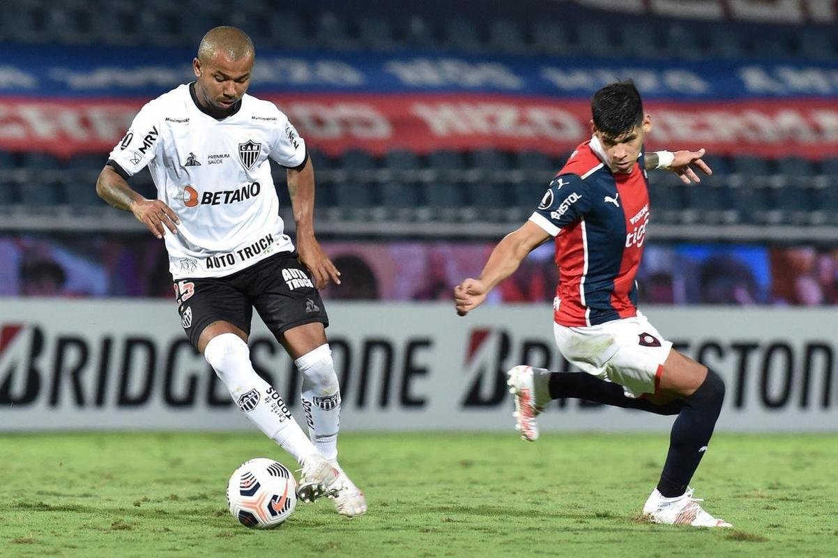 Fotos do jogo entre Cerro Porteo e Atltico no Estdio Nueva Olla Azulgrana, em Assuno, pela quinta rodada do Grupo H da Copa Libertadores 2021