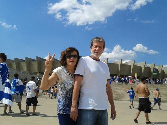 Maria Bernadete, filha do ex-presidente do Cruzeiro, Manoel de Carvalho, e o marido Enderson Rocha