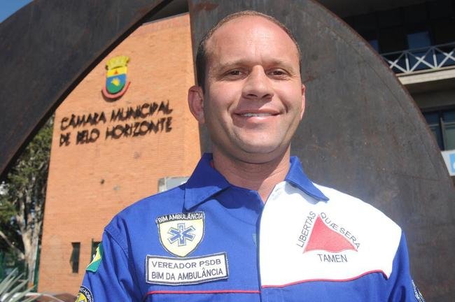 Bim da Ambulncia (PSD) - Bim da Ambulncia  presidente da Comisso de Sade e Saneamento e representante do Corpo de Bombeiros de Minas Gerais (CBMMG) na Cmara Municipal. Reeleito em BH, ele segue para seu terceiro mandato. Bim  atleticano e recebeu 6.022 votos.