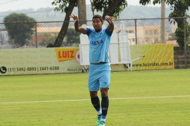 Galeria de fotos do treino do Cruzeiro nesta quarta-feira, na Toca da Raposa II (Paulo Filgueiras/EM D.A Press)