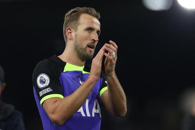 Harry Kane  alvo do Manchester United aps a sada de Cristiano Ronaldo