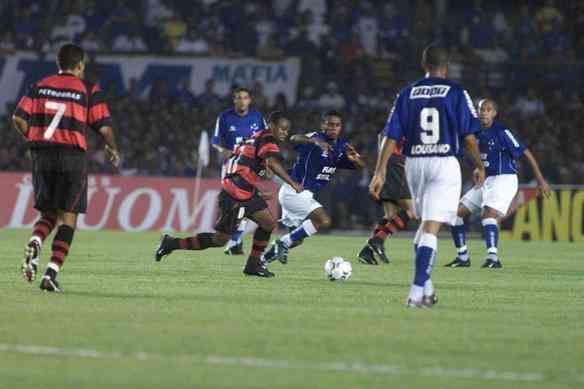 O Cruzeiro foi campeo da edio de 2003, superando o Flamengo na final. Depois de empate por 1 a 1 no Maracan, o time celeste confirmou o ttulo ao vencer por 3 a 1 no Mineiro