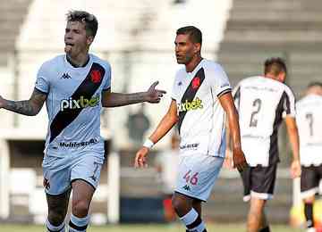Cruzmaltino goleia por 3 a 0 e vai enfrentar o Flamengo na semifinal 