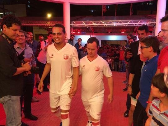 Em 2016, Nutico rompeu contrato com a Umbro e fechou nova parceria com a Topper. Na foto, o segundo padro do clube