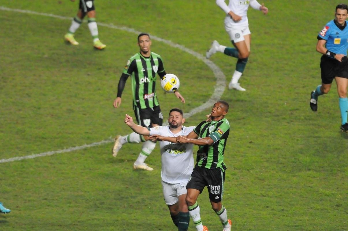 Amrica e Gois se enfrentaram no Independncia, pela 15 rodada da Srie A do Campeonato Brasileiro