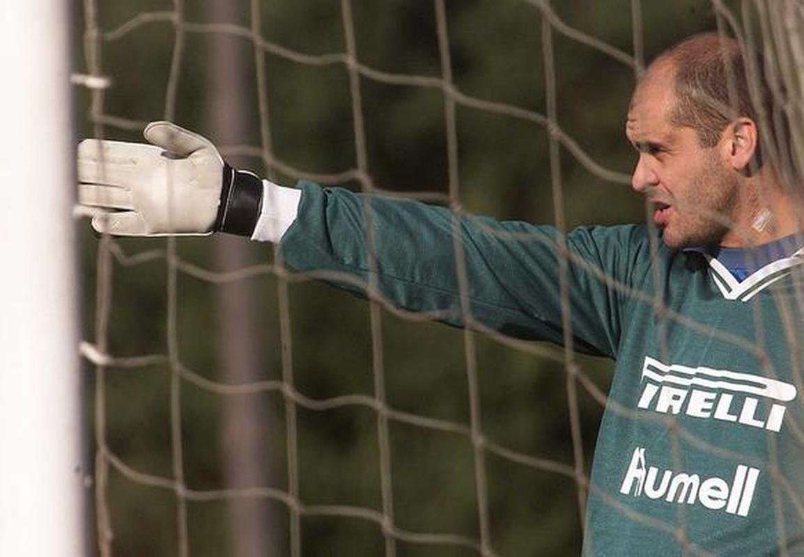 Marcos encerra carreira aps 20 temporadas defendendo o Palmeiras