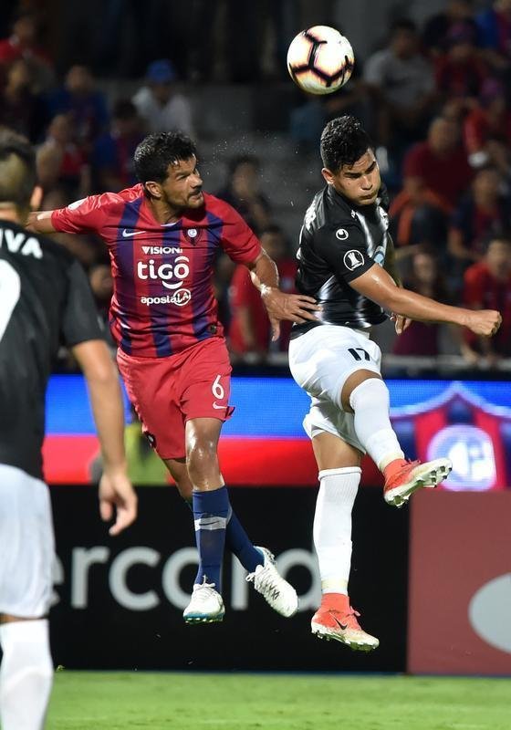 17 - Kevin Eduardo De la Hoz Morys: revelado na base do Zamora,  titular pelo lado esquerdo da defesa. Considerado baixo para um zagueiro (tem 1,72m),  veloz e importante nas coberturas de laterais. Tem 20 anos.