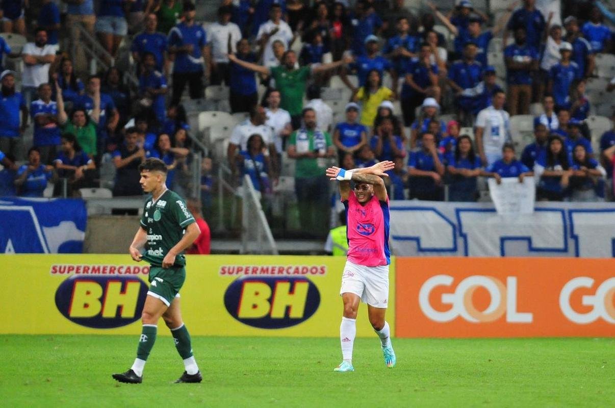 Fotos do jogo entre Cruzeiro e Guarani