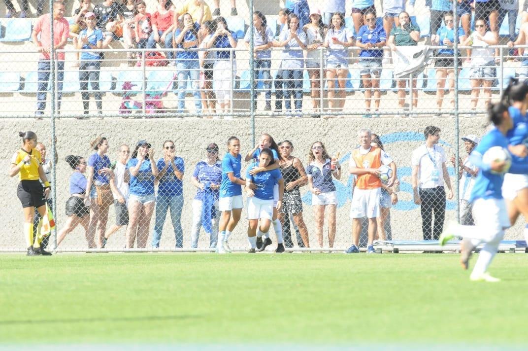 Cruzeiro e So Paulo ficaram no empate por 1 a 1 na finalssima do Brasileiro Feminino A2