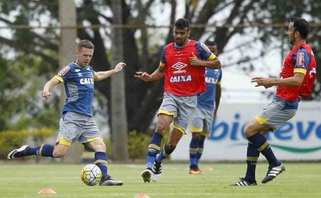 Mano comandou atividade tcnica nesta quarta, antes de Cruzeiro x Ponte, jogo de sbado, pela Srie A