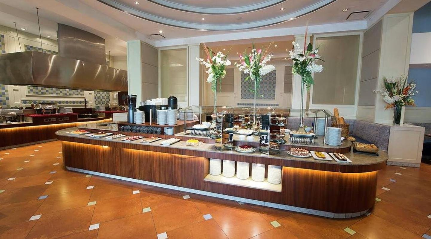 Galo est hospedado no Hilton Colon Guayaquil, localizado em uma regio nobre da cidade litornea no Equador; acomodao quatro estrelas tem estrutura de ponta