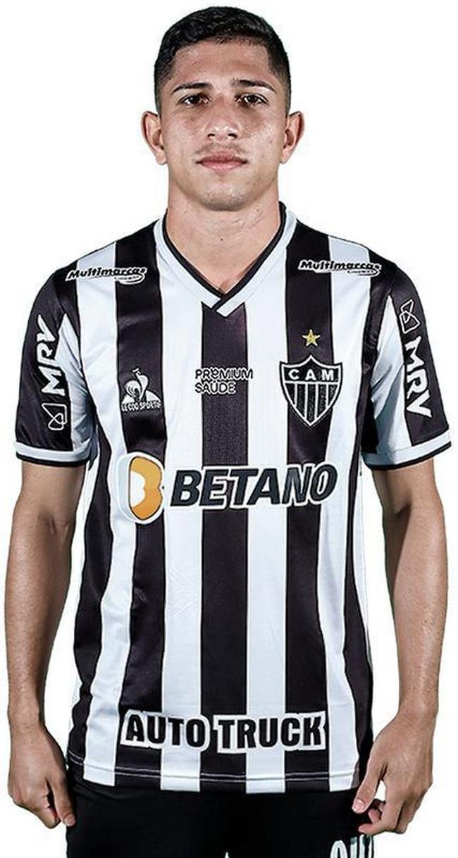 30 - Jefferson Savarino (atacante)