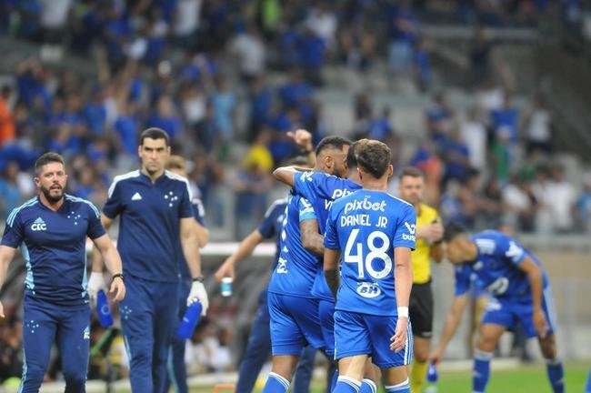 Fotos da partida entre Cruzeiro e Novorizontino, neste domingo (17), no Mineiro, em Belo Horizonte. Jogo  vlido pela 18 rodada da Srie B do Campeonato Brasileiro.