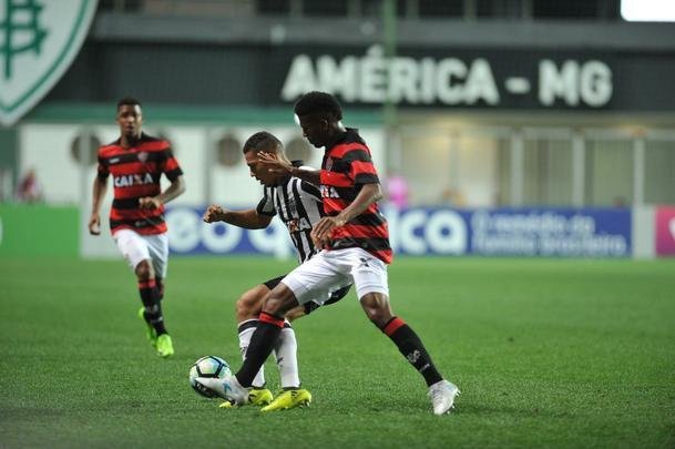 Confira imagens da partida entre Atltico e Vitria, no Independncia