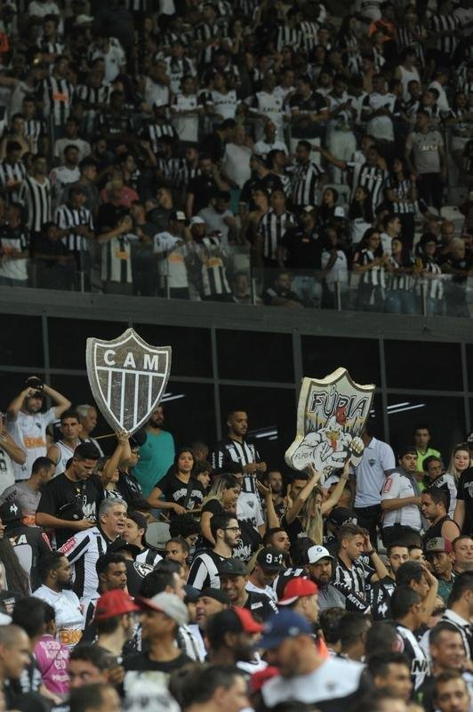 Fotos da torcida em Atltico x Zamora, no Mineiro