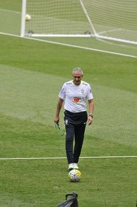 Nesta quarta-feira  tarde (09/11), Seleo Brasileira fez mais um treino no Mineiro e encerrou preparao para enfrentar a Argentina pelas Eliminatrias da Copa do Mundo
