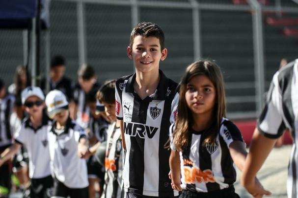 Torcedores do Atlético na partida contra o Patrocinense, no Estádio Pedro Alves do Nascimento, em Patrocínio, pelo Campeonato Mineiro
