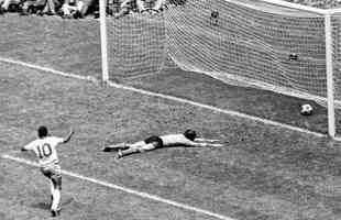 Pel comemora gol sobre a Itlia na final da Copa do Mundo de 1970