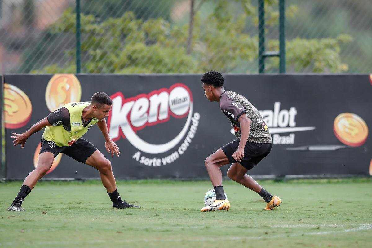 Fotos do treino do Atltico nesta quinta-feira