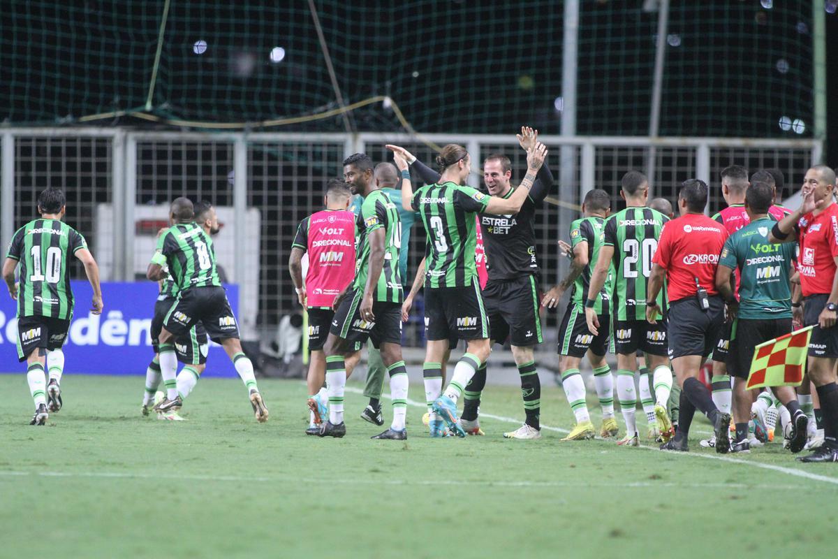 Equipes se enfrentaram no Independncia, em Belo Horizonte, pela volta da semifinal do Campeonato Mineiro