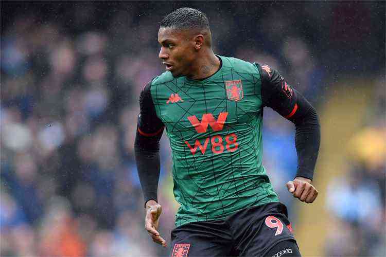 São Paulo consulta Aston Villa por empréstimo de Wesley Moraes