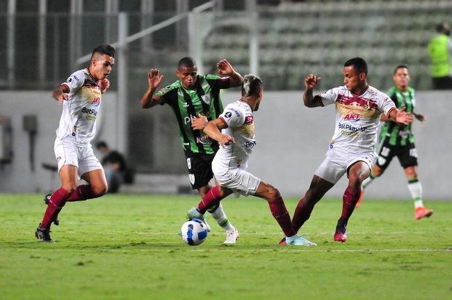 Fotos do jogo entre Amrica e Tolima, no Independncia, em Belo Horizonte, pela terceira rodada do Grupo D da Copa Libertadores 2022