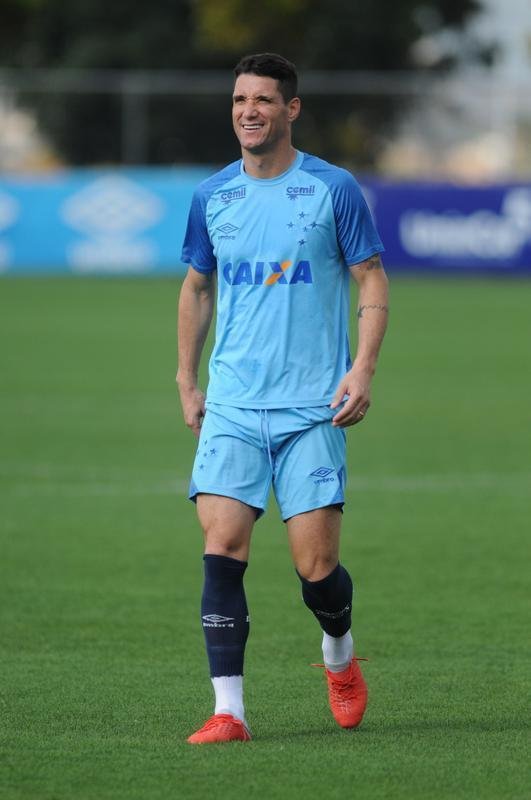 Fotos da reapresentao do Cruzeiro nesta segunda-feira, na Toca da Raposa II. Time se prepara para enfrentar o Boca Juniors, quinta-feira  noite, s 21h45, no Mineiro. Jogo valer pelas quartas de final da Copa Libertadores (Leandro Couri/EM D.A Press)