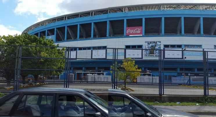 Imagens dos estdios e da rivalidade em Avellaneda