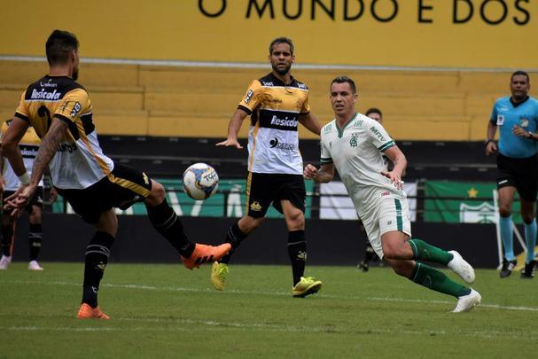 Criciúma e América se enfrentaram no Heriberto Hülse, pela terceira rodada da Série B