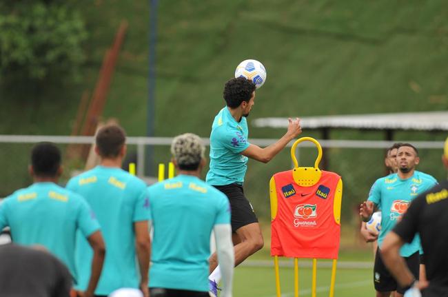 Seleo Brasileira concluiu na Toca da Raposa II, CT do Cruzeiro, em BH, a preparao para enfrentar o Paraguai no Mineiro pelas Eliminatrias da Copa do Mundo do Catar