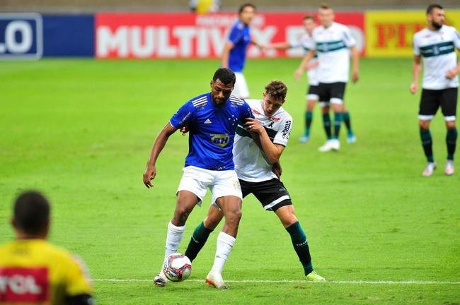Fotos do jogo entre Cruzeiro e Coritiba, no Mineiro, em Belo Horizonte, pela nona rodada da Srie B do Campeonato Brasileiro de 2021