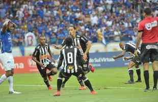 Ricardo Oliveira marcou o gol de empate do Atltico aos 9 minutos do segundo tempo