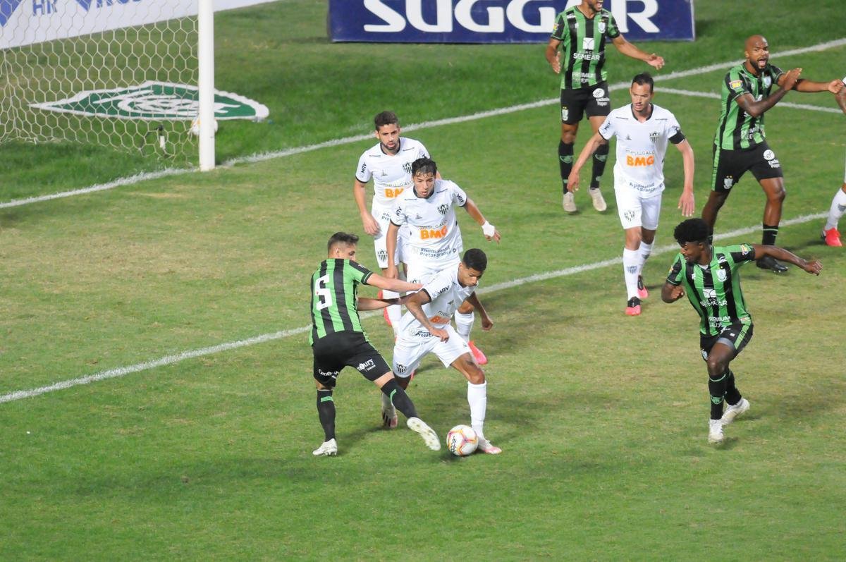 Fotos do clssico entre Amrica e Atltico, no Independncia, em duelo de volta da semifinal do Campeonato Mineiro