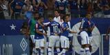 Jogadores do Cruzeiro comemoram gol de empate no clssico, marcado por Robinho