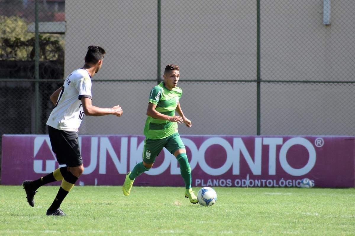 Imagens do jogo-treino do Amrica contra o Inter de Minas