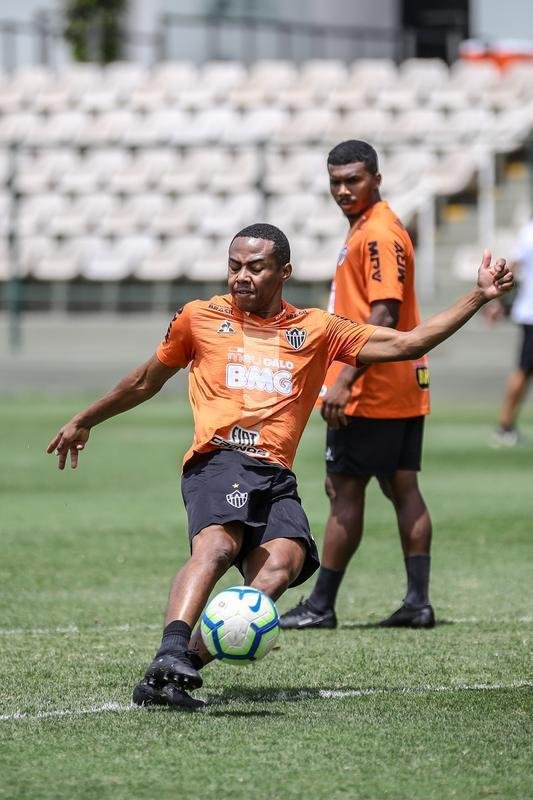 Com Sette Cmara em campo, Atltico se prepara para jogo contra o So Paulo