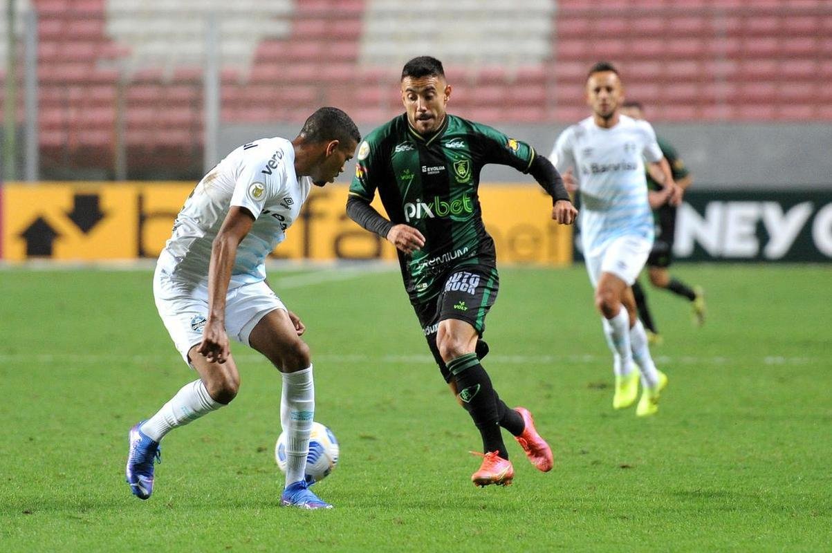 Fotos do jogo entre Amrica e Grmio, no Independncia, em Belo Horizonte, pela 32 rodada da Srie A do Brasileiro