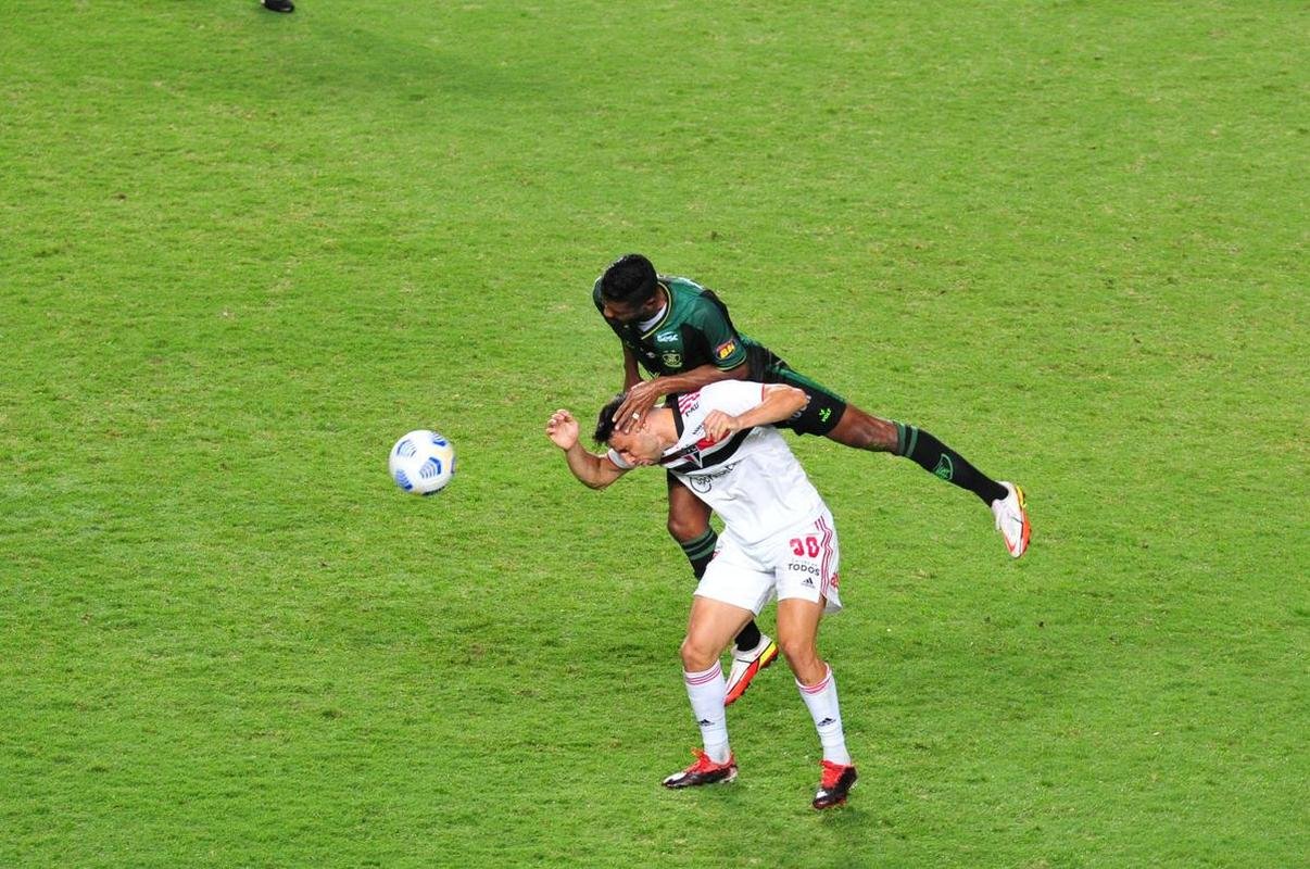 Fotos do jogo entre Amrica e So Paulo, no Independncia, em BH, pela ltima rodada do Campeonato Brasileiro de 2021