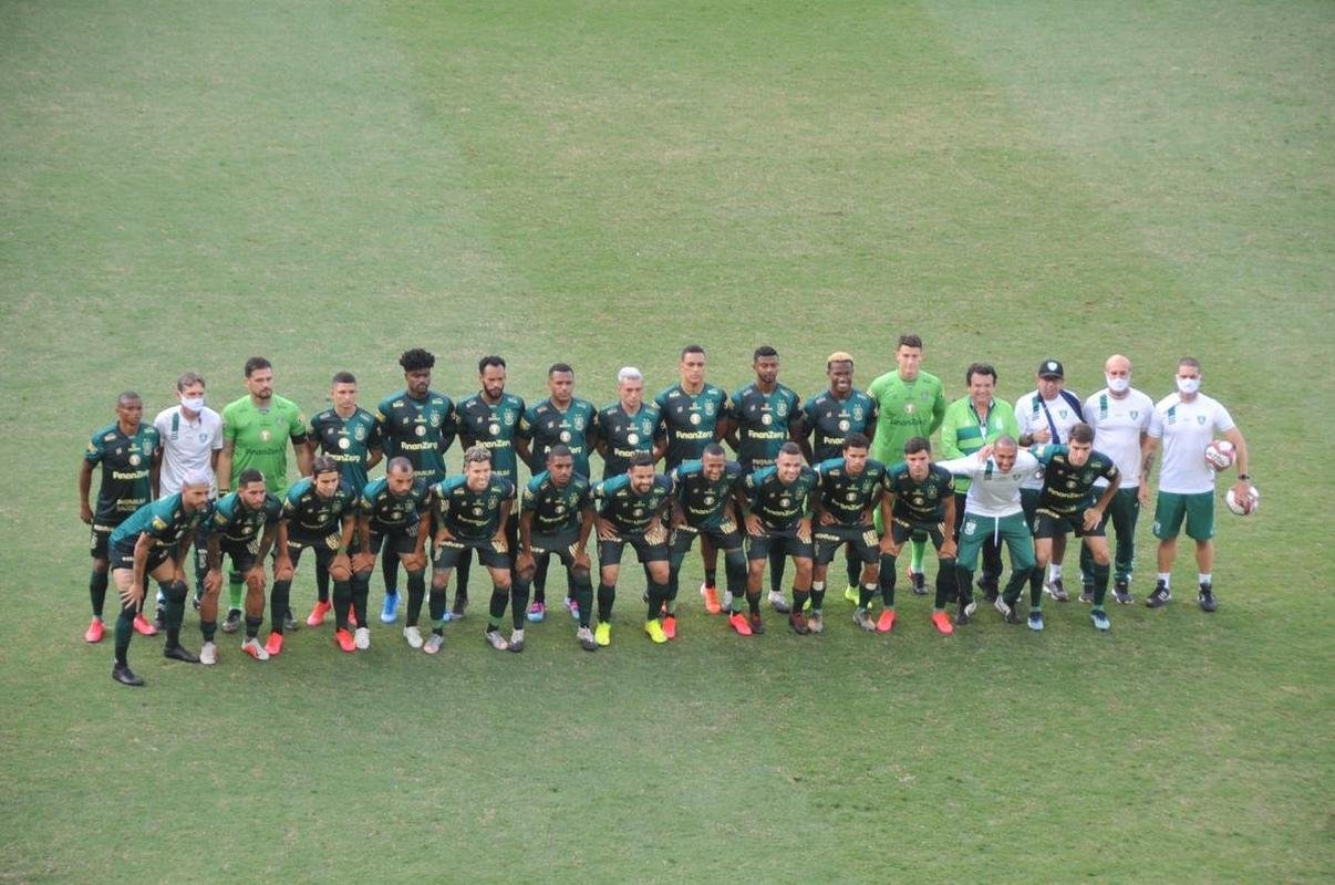 Fotos do jogo de ida da final do Campeonato Mineiro, entre Amrica e Atltico, no Independncia, em Belo Horizonte