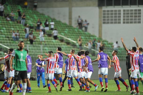 Atltico insistiu no segundo tempo, no conseguiu o terceiro gol e foi eliminado