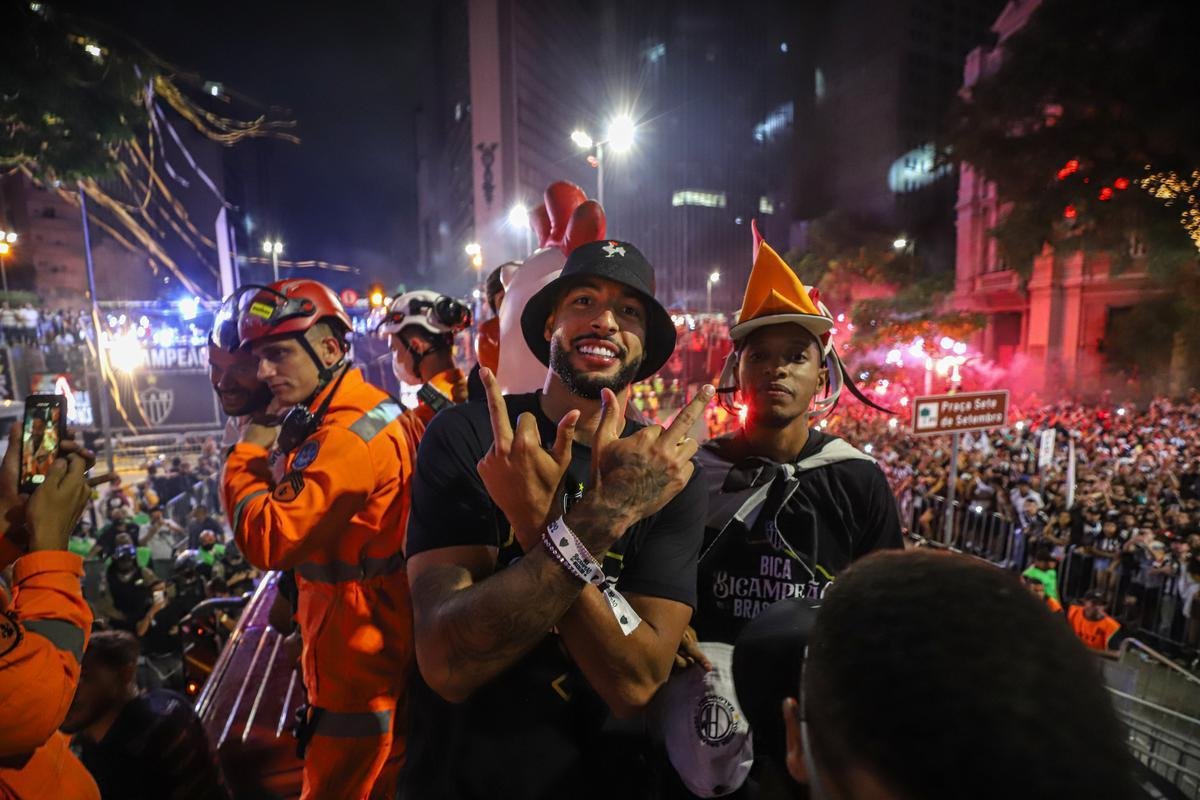 Bastidores da festa do Atltico em comemorao ao ttulo brasileiro