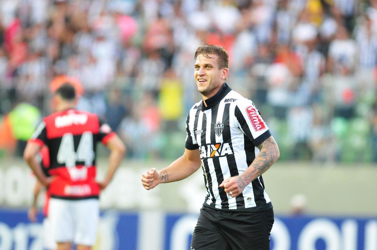 42 - Rafael Moura - 2017 - 51 jogos / 10 gols - 0,196 por jogo