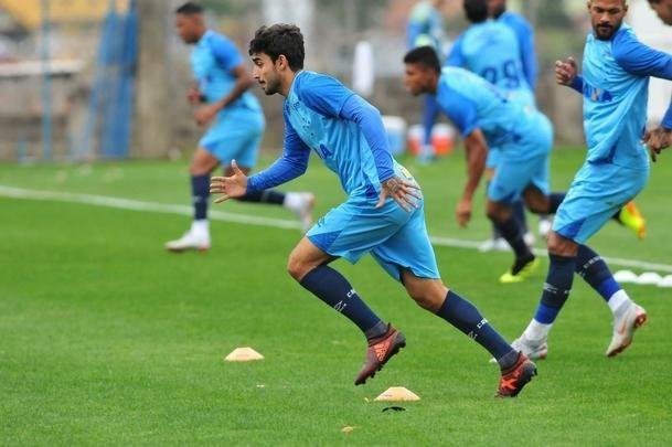 Cruzeiro iniciou preparao para clssico contra o Atltico com reservas em campo na Toca da Raposa II