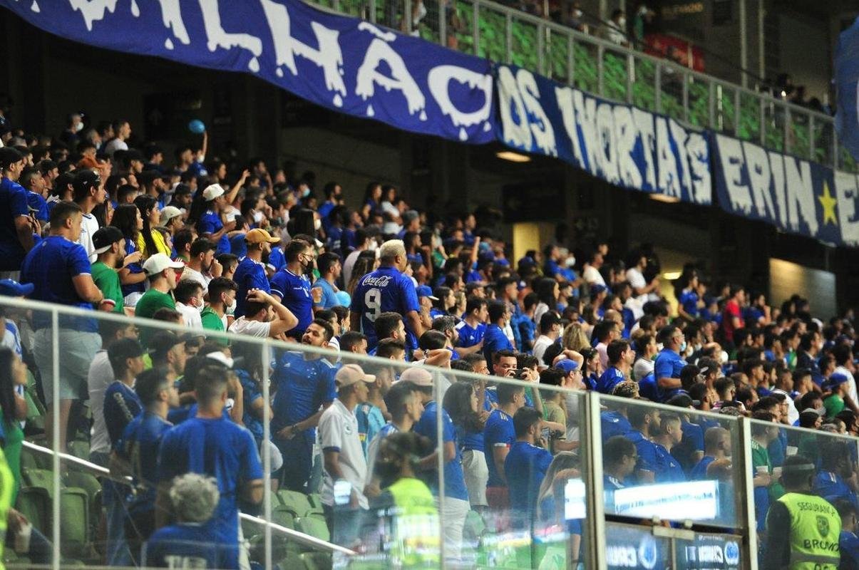 Fotos do jogo entre Cruzeiro e Remo, no Independncia, em BH, pela 32 rodada da Srie B do Brasileiro